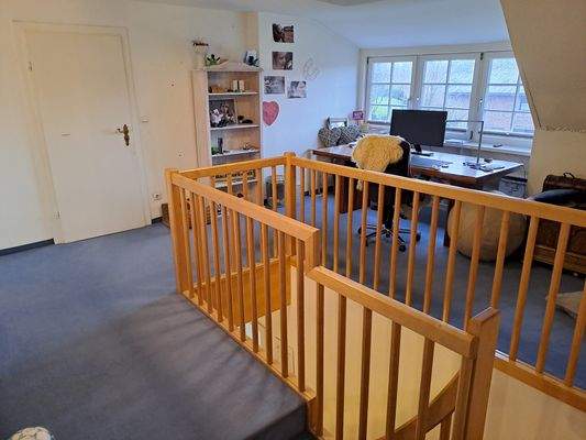 Dachgeschossflur (1).jpg