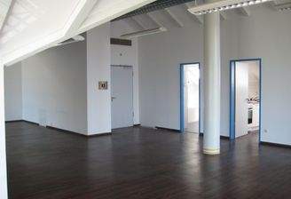 WE 4 - Eingangsbereich mit Bad und Küche