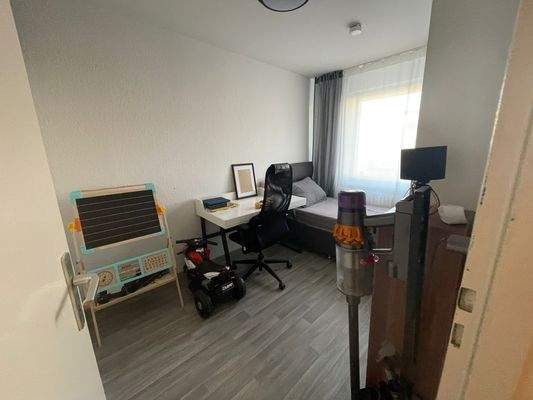 1.OG, Whg. re., Kinderzimmer