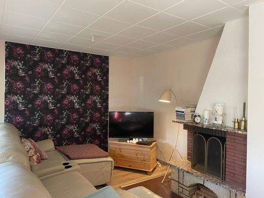 EFH EG Wohnzimmer mit Kamin