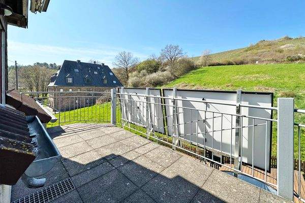 Balkon mit Blick ins Grüne