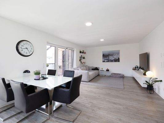 Wohn-Ess-Kochbereich (I. OG)