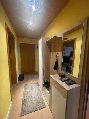 Moderner heller Flur!