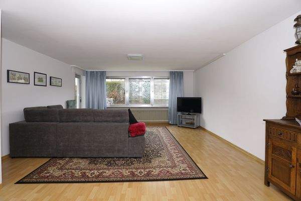 Wohn Esszimmer mit Balkon