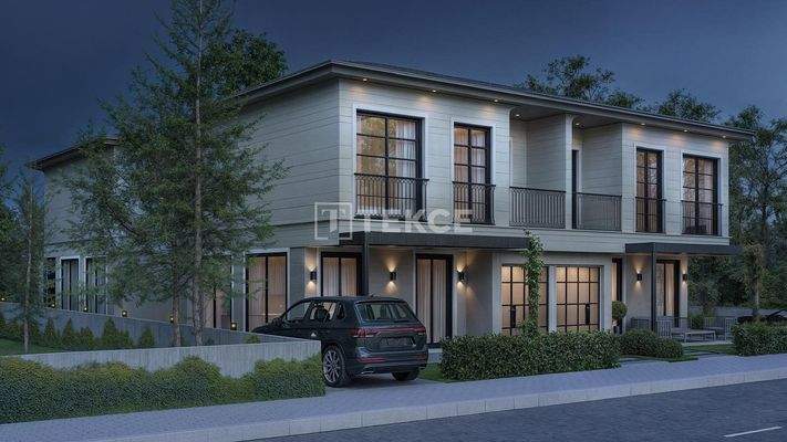 Spacious 5-Bedroom Villas with Pool and Garden in Samanlı