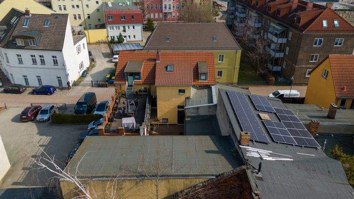 Mehrfamilienhaus Rückansicht