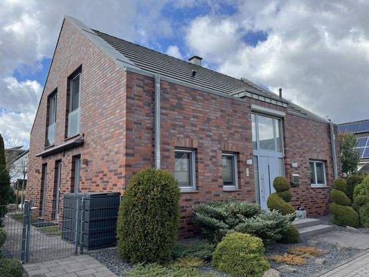 Seitlicher Gartenzugang