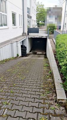 Zufahrt zur TG von Nordseite