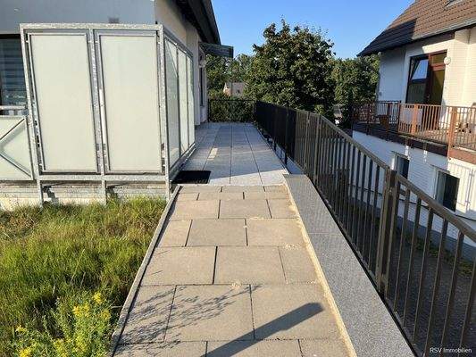 Aufgang-zum-Treppenhauseingang