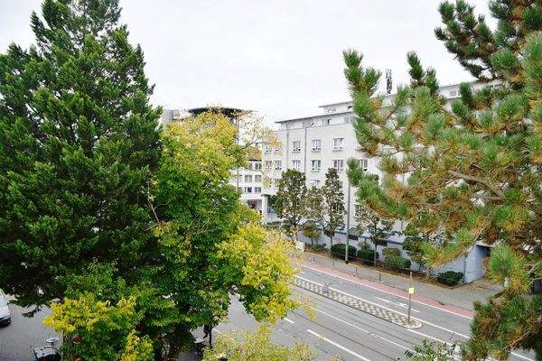 10 zentrale Lage.JPG