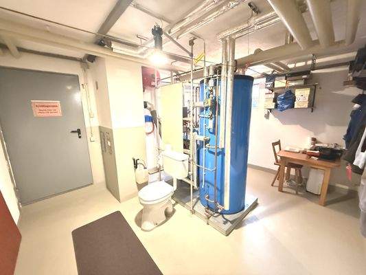 Heizungsraum mit Garten-WC