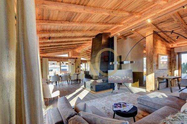 Living Alpine Luxury Experience- Your Exclusive Chalet in the Heart of Kitzbühel District 