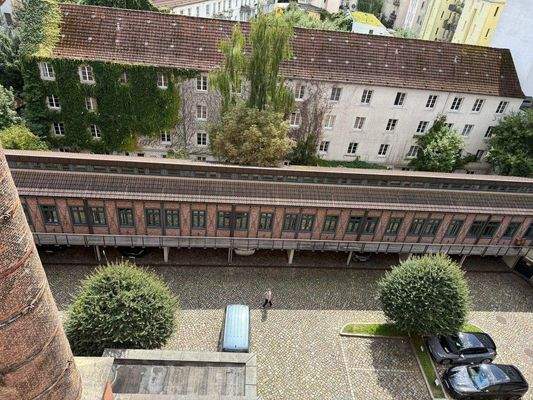 Blick Innenhof Stellplatz