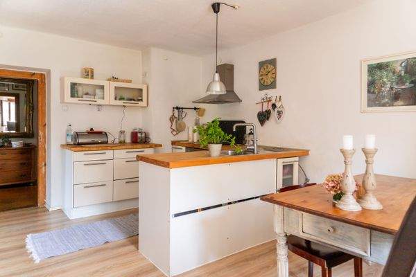 Küche (Küchenzeile inkl.)