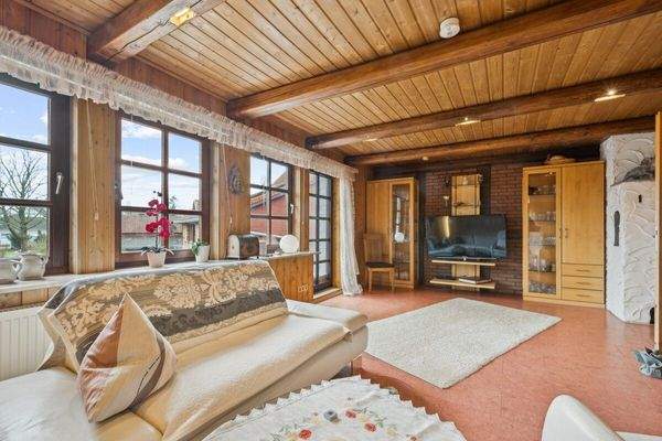 Wohnzimmer (Whg. im OG)