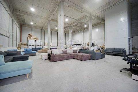 German Halle, German Hallenfläche