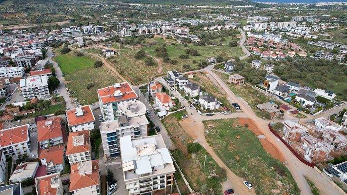 Spacious Villa with City View and a Garden in İzmir