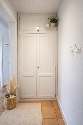 Schlichte Tischlereinbauten