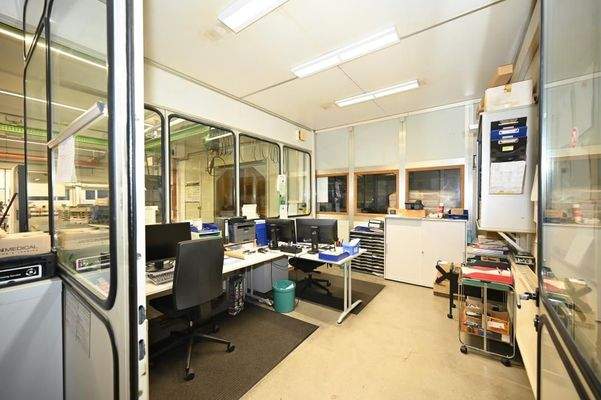 ... mit Meisterbüro