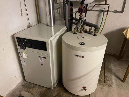 Gasheizung Bj. 2000 im Keller