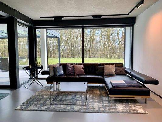 13) Wohnzimmer.jpg
