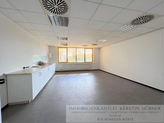 Aufenthaltsraum mit Teeküche