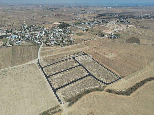 Lands for Sale Suitable for Villa Construction in Mutluyaka