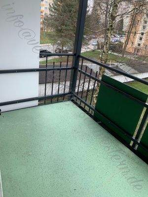 Balkon am Wohnzimmer.jpg