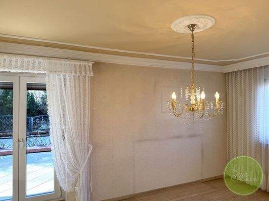 Direkt rechts, das ... 