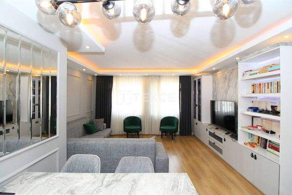 Key-Ready Duplex Apartment in a Complex in Maltepe