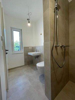 Dusche Gäste-WC.jpg