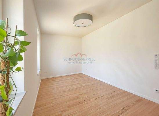 Vorschau- Zimmer klein leer