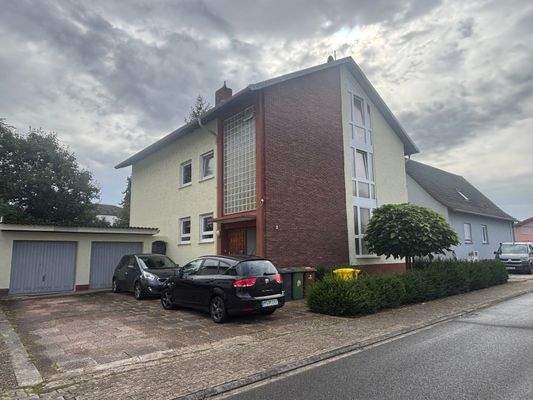 E 707 Straßenansicht 3.jpg