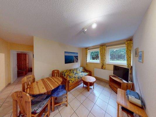 ETW 1  Wohn- Essbereich im Souterrain