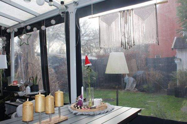 überdachte Terrasse