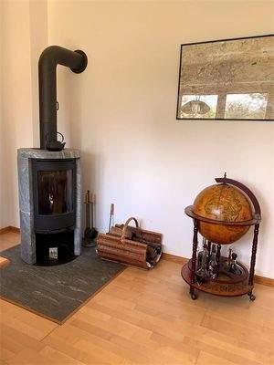 Kaminofen im Esszimmer