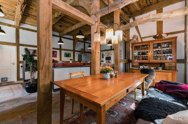 Kueche mit Essbereich.jpg