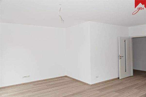 Wohn- und Esszimmer Bild III