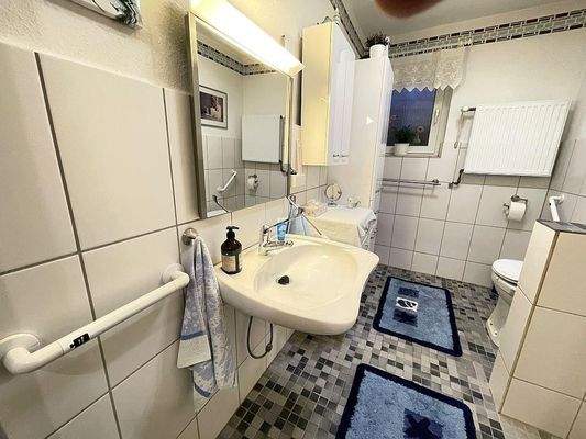 Erneuertes Badezimmer EG