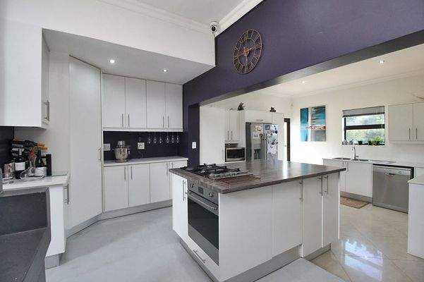 211eb465-59b2-4785-9855-8b8ba86044c9