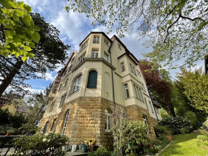 Beletage - Exzellente Elbhanglage mit Blick über Dresden