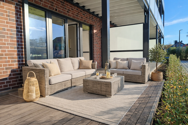 Sonnige Westterrasse