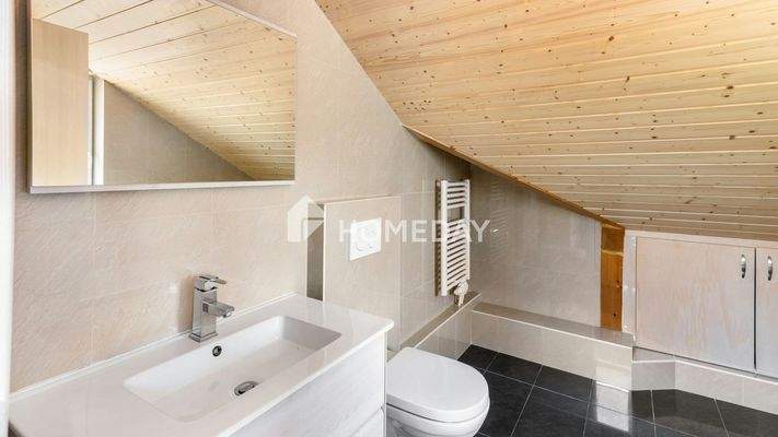 Wohnung 1 1. OG Badezimmer 1 2