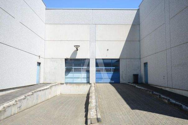 Rampentor und ebenerdig