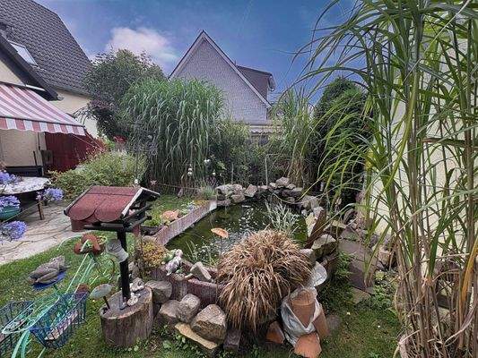 Garten mit Teich