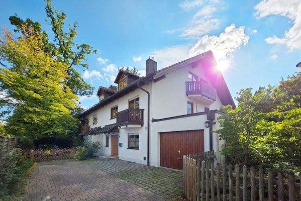 Außenansicht - Zufahrt