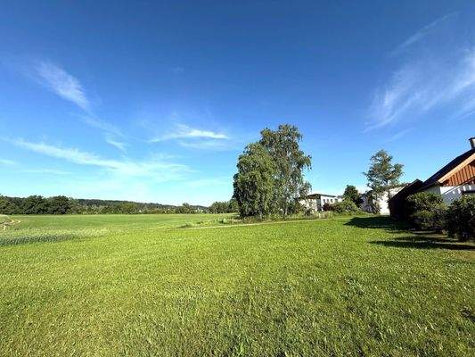 Grundstück in Ortsrandlage