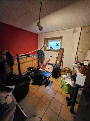 Büro oder Fitnessraum im Untergeschoss