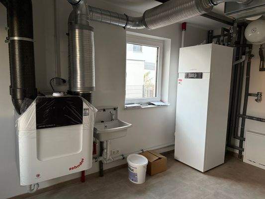 Hausanschluss- I Waschzimmer (1).jpeg