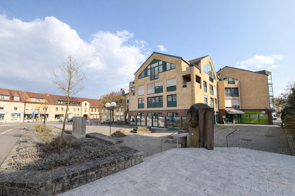 Außenansicht des gesamten Gebäudes